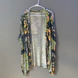 Green and yellow flower kimono from maurices💛💚